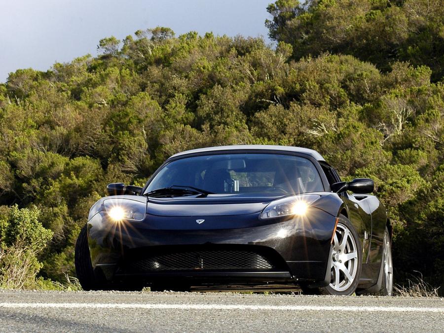  Tesla Roadster 2008 года  (фото 24 из 69)